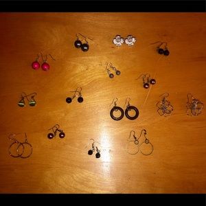 Assorted Dangle Earrings! 15 ct.